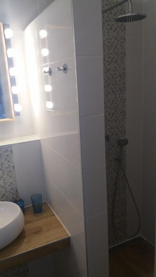 Guest House Zohil Ровінь Екстер'єр фото